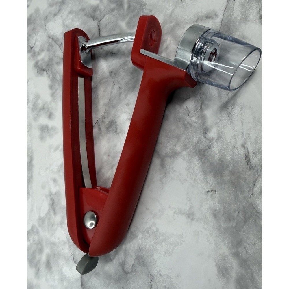 OXO Good Grips Cherry And Olive Pitter (Pit Remover) - Red - Dishwasher Safe